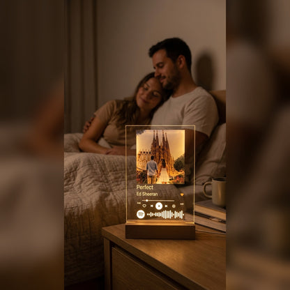 Tu foto y tu canción favorita en una placa que se ilumina